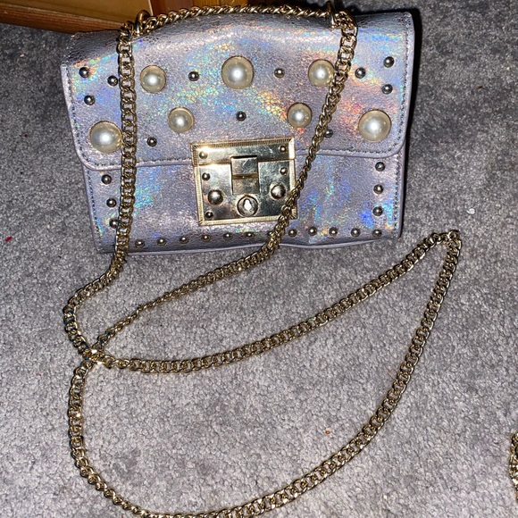 steve madden holographic purse